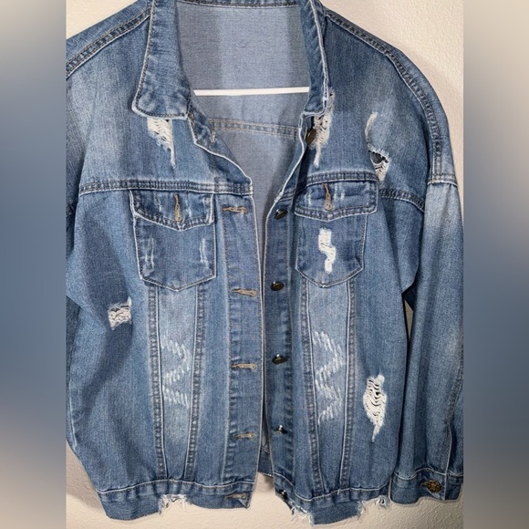Distressed, women’s medium blue Jean jacket - Picture 3 of 7